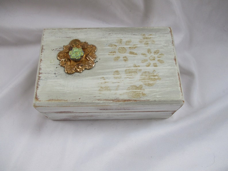 Cedar Upcycled Trinket Ring Gifting Box Distressed Cedar Box Old New Hand Painted Distressed Keepsake Box Stamped Medallion Box image 2