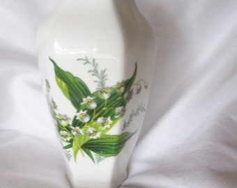 Vintage Hammersley Bone China Lily of the Valley White Green Gold Worcester Spode Bud Vase Ribbed Design Division of Royal Worcester Spode