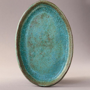 Handmade Ceramic Plate – Rustic Black Clay Tray – Small Oval Dish – Glazed Snack Plate – Wabi Sabi Pottery – Unique Artisan Gift