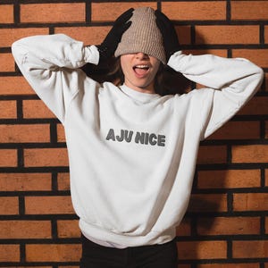 Felpa con testo Seventeen Aju Nice, felpa Kpop, abbigliamento Kpop, abbigliamento casual comodo, regalo perfetto per gli amici, abbigliamento casual, top a strati