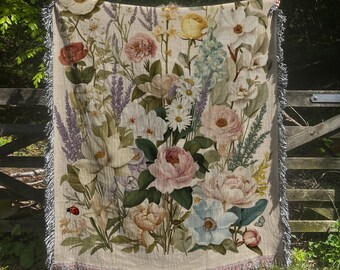 Vintage Floral Woven Tapestry Blanket: Cottagecore Botanical Throw