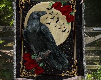 Raven Woven Blanket: Gotisk måne- och rosfilt