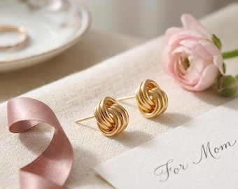 Pendientes de nudo dorado, pendientes de nudo minimalistas, joyería escultórica moderna, pendientes delicados para el día a día.