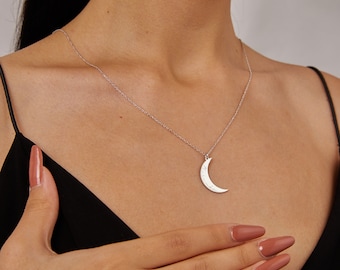 14K Gold Crescent Necklace, Personalized Name Jewelry, Celestial Moon Pendant, Engraved Name Necklace, Custom Jewelry, Unique Christmas Gift