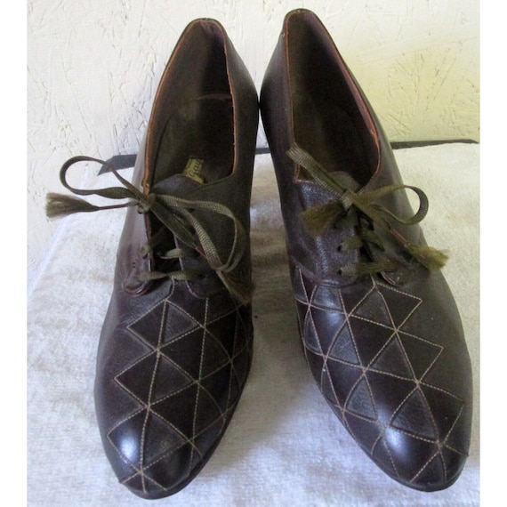 1930s Vintage Women's Brown Leather Oxford Pump T… - image 2