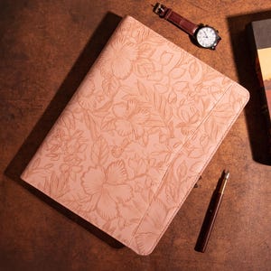 Portefeuille rose pour femme, portefeuille en cuir PU gaufré, bloc-notes à fermeture éclair avec support pour bloc-notes A4, sacs pour ordinateur portable 13 pouces, cadeau de Noël, cadeau de mariage