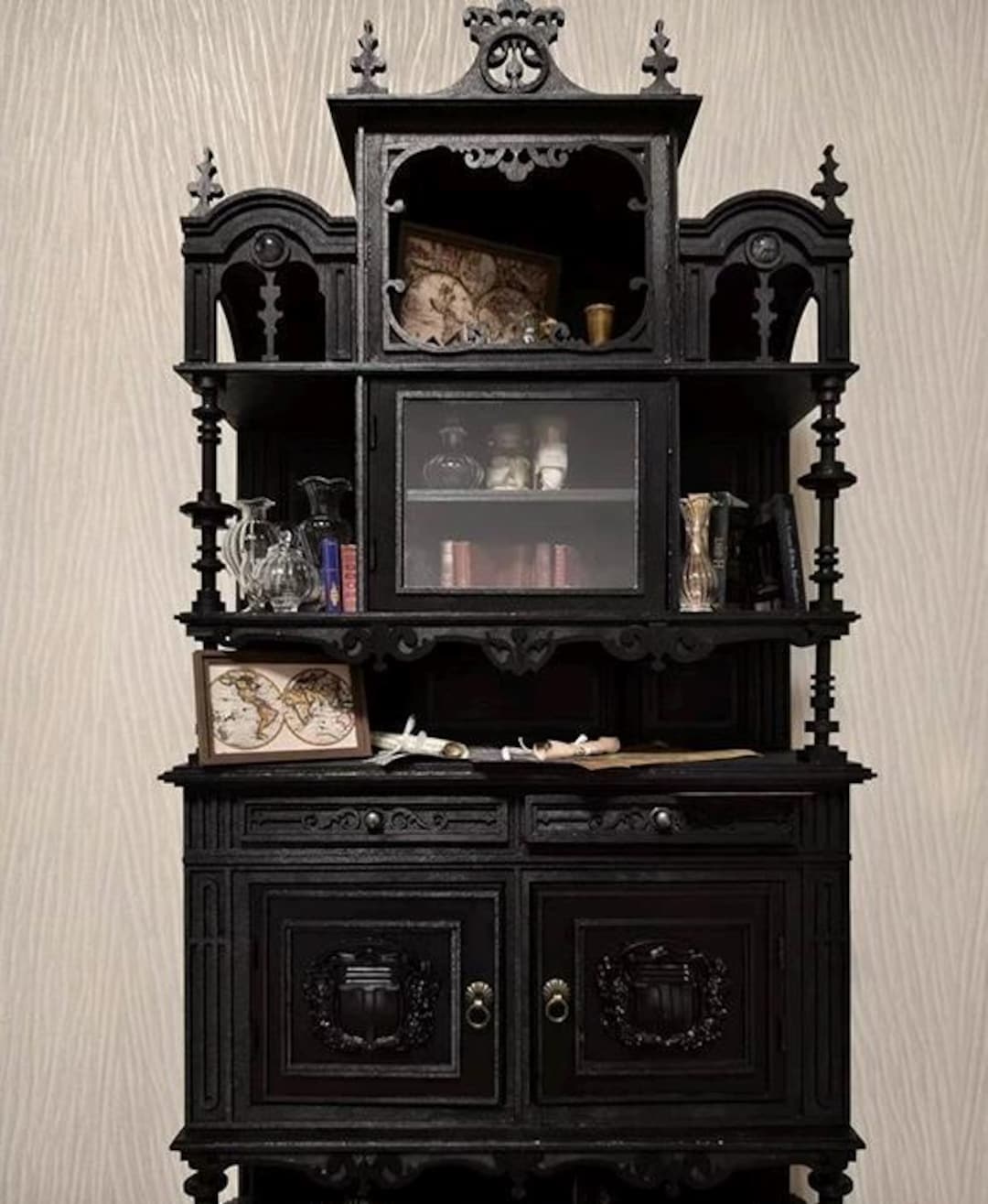 アート・デザイン・音楽 The Collector's Cabinet and Miniature il_1080xN.6752799798_bo4i.jpg