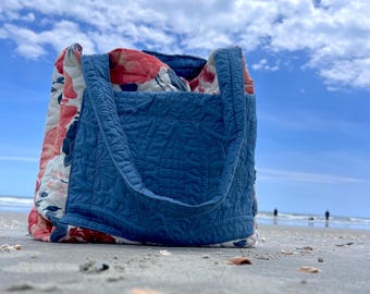 Huge Vintage Quilt Beach Tote – 20x18 Cottage‑Coast Carryall – Sand‑Brushes‑Off Design – Featuring Lily on the Shoreline