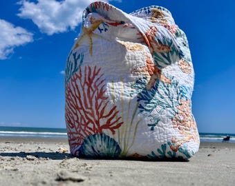 Huge Vintage Quilt Beach Tote – 20x20 Cottage‑Coast Carryall – Sand‑Brushes‑Off Design – Featuring Lily on the Shoreline