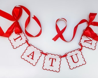 Custom Baby Name Banner, Scallopped Bow Name Banner, Embroidered Baby Banner, red and white Baby Name Banner, Custom Embroidered Banner