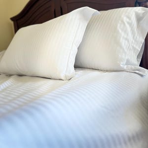 Premium White Stripe Sateen Bedding Set | natural lux Cotton | Duvet Cover, Pillowcases & Fitted Sheet | Personalized Gift, custom size