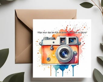 Fotograficzna kartka urodzinowa: Artystyczna kartka z życzeniami z aparatem
