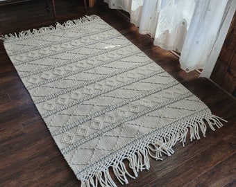 4 x 6 ft Wool Shag Rug fringe cream Shaggy Mexican Blanket Vintage throw Rug  / Aztec / geometric ethnic, high low texture