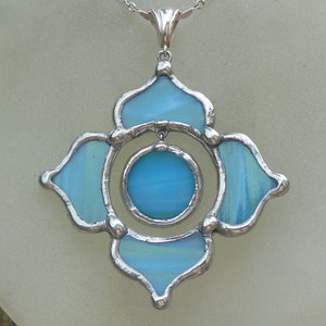 Sky Blue Stained Glass and sterling Lotus Necklace zdjęcie 4