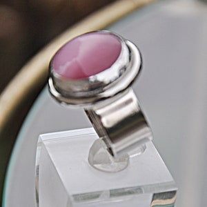 Pink glass cats eye silver ring image 2