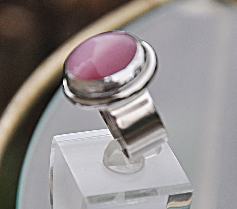 Pink glass cats eye silver ring image 2