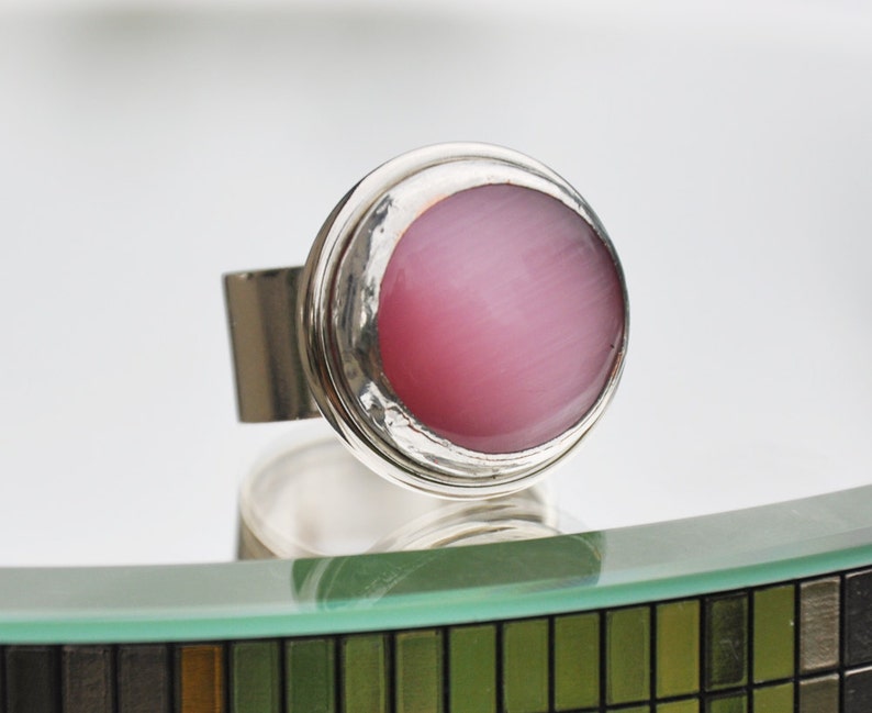 Pink glass cats eye silver ring image 4