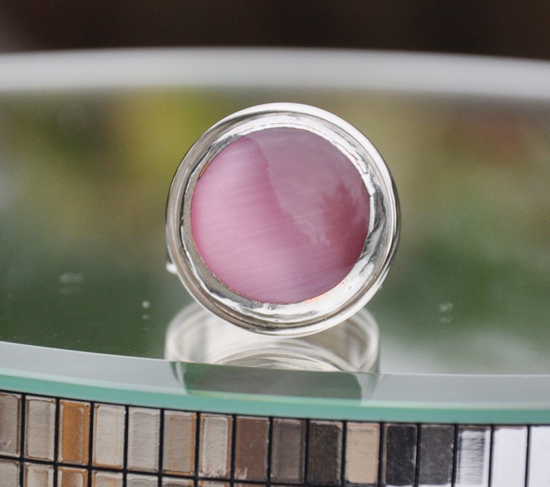 Pink glass cats eye silver ring image 3