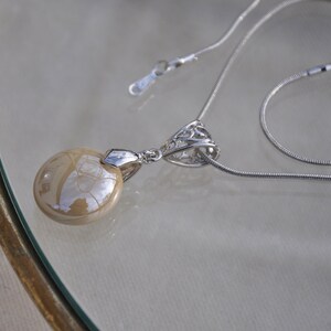 Pearl taupe glass drop necklace image 3