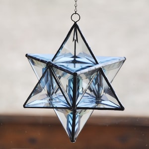 Glass star tetrahedron
