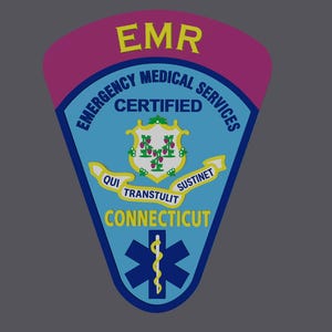 Op de afbeelding: Een blauwe, gele en bordeauxrode EMR (Emergency Medical Services) patch. De patch bevat de tekst "EMR", "Emergency Medical Services", "Certified", "Connecticut" en het staatszegel. Onderaan staat een blauw life star symbool.