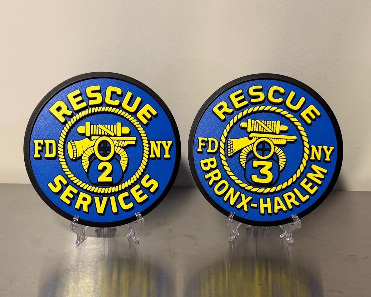 アメリカ消防　ヘルメット　FDNY RESCUE1 仕様　※ワッペン付き il_fullxfull.7616322033_d8hf.jpg