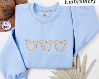 Bluza z nadrukiem "Halloween Mickey Pumpkins", haftowana bluza na imprezę halloweenową, bluza z kapturem z dynią na Halloween, jesienna bluza Disneya, upiorna koszulka