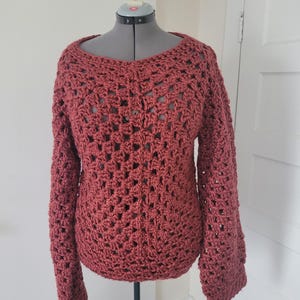 Red Pullover