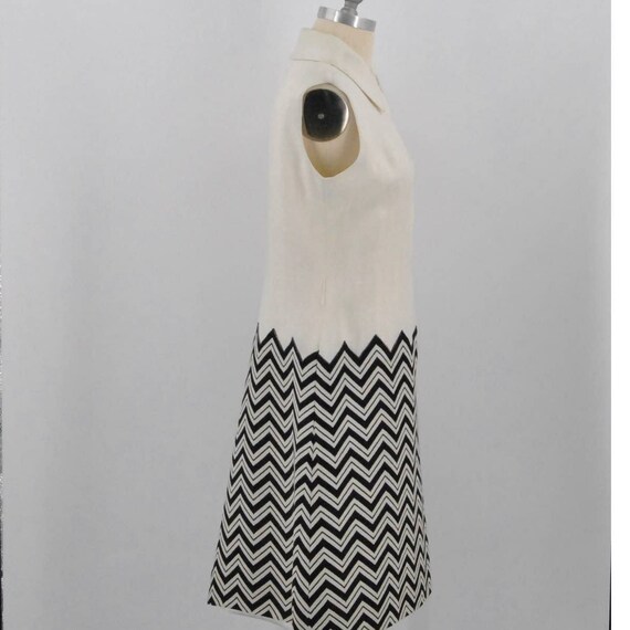 Vintage Chevron Print Dress - image 2
