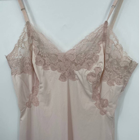 Vintage Van Raalte Slip - image 2