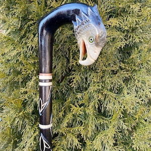 Odin&#39;s Raven Staff Norse Walking Stick Viking Walking Cane Viking Accessory Scandinavian Hiking Cane Celtic Raven Wooden Cane Norse Cosplay