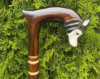 Bengala nórdica de lobo Bengala de lobo Viking nórdica Escultura em madeira Viking Cajado pagão nórdico Totem de lobo Mitologia nórdica Odin Bengala de lobo
