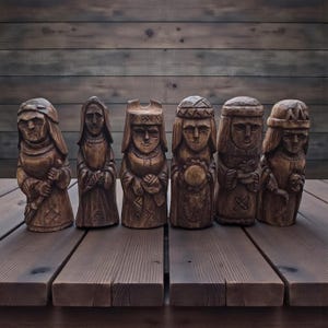 Handskuren träslavisk gudinna Lada Lelya Baba Yaga Mara Makosh Dolya staty slavisk gudinna figurer häxkonst idol hednisk gudinna idol