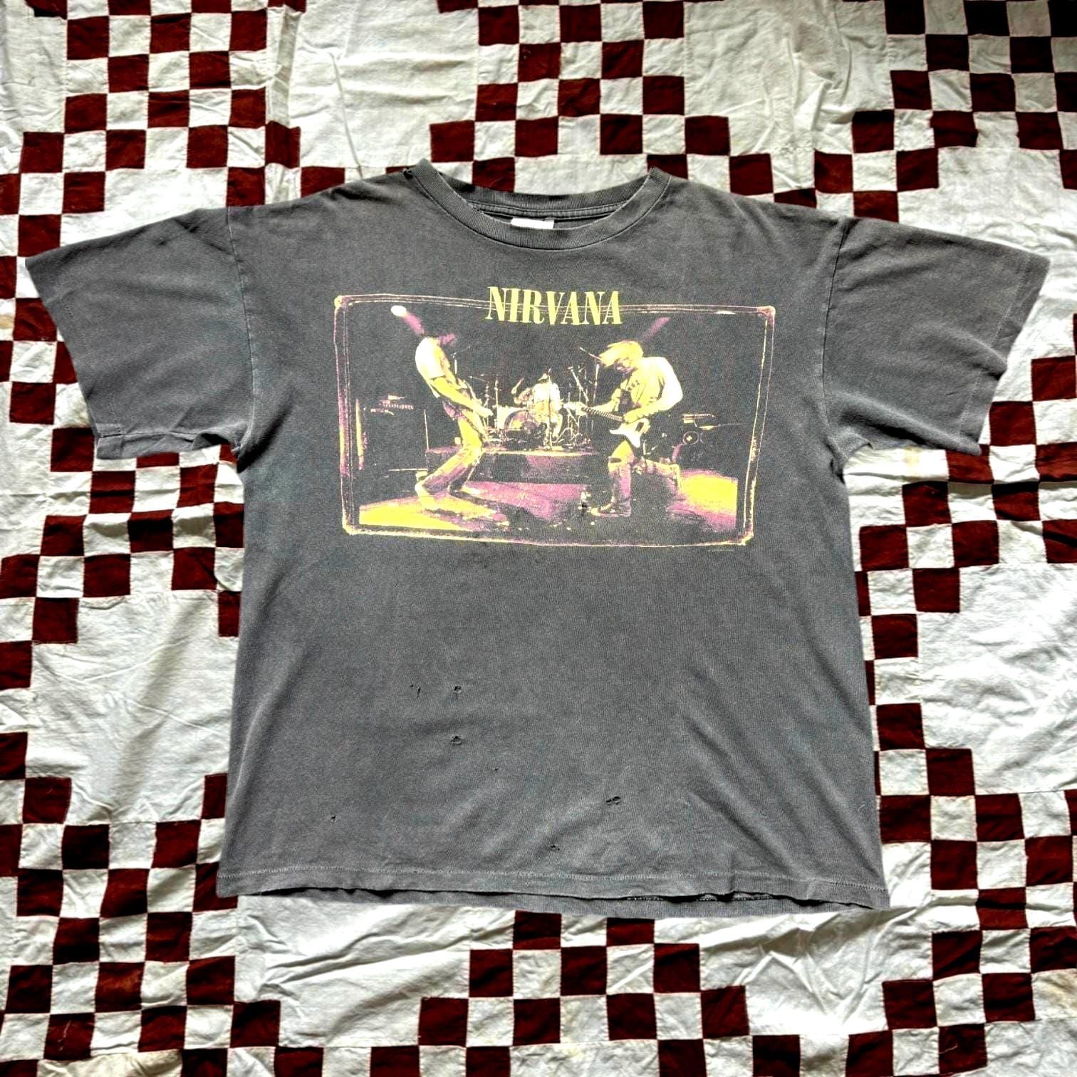 トップス 90's Nirvana \" From The Muddy Banks \" XL Rare VTG Nirvana From The Muddy Banks Of The Wishkah 1996 Album T