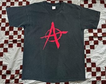 Vintage 90s Fashion Victim Skull and Crossbones Long Sleeve Tshirt