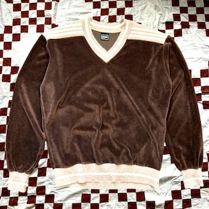 Vintage 1970s  Brown Velour Campus Pull Over V-neck Shirt Size Large