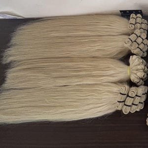 Blonde Einschlag- Echthaar-Bundles