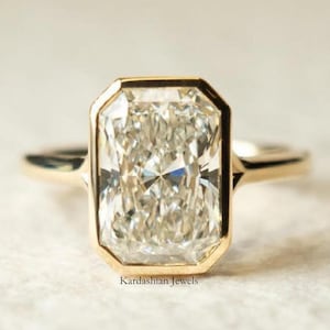 Radiant Cut 4.00 CT Moissanite Engagement Ring, Full Bezel Set Wedding Ring, Classic Solitaire Daily Wear Ring Modern Anniversary Ring