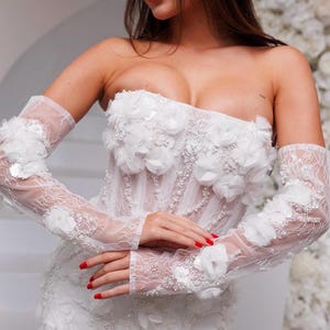 Detachable bridal sleeves Removable sleeves Gloves Sleeves Detachable Sleeves White tulle sleeves Bride Gloves  Tulle Sleeves