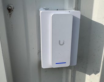 UniFi Access Ultra Enclosure: Weather-Resistant Mount for Ubiquiti Reader - Ultra, G2/G3 Standard & Pro, G3 Flex Reader Options Available.