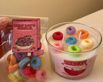 Vela de soja artesanal con aroma a cereales: anillos de frutas, un regalo para el autocuidado.