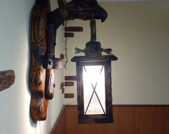 Handgemachte hölzerne Laternen-Wandleuchte, Vintage Barock Beleuchtung