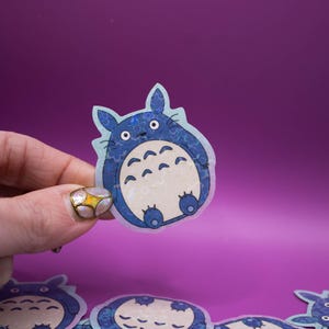 Sticker Gardien de la forêt - Stickers Studio Ghibli, Stickers Totoro, Anime, Stickers scintillants, Stickers Anime, Stickers ordinateur portable et bouteille d'eau