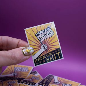 Sticker minder activist: politieke stickers, antifascistische sticker, sprankelende stickers, stickers voor meisjes, stickers laptop en waterfles