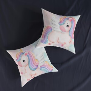 Skurriles Einhorn Quadratisches Kissen, gemütliches Dekor für Kinderzimmer, magisches Geschenk für Geburtstage, Kinderzimmerkissen, Märchenhaus-Akzent