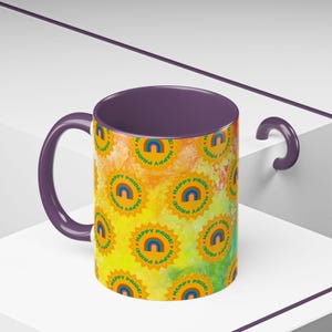 Pride Feier Kaffeebecher | Glückliches Stolz-Design | 325 g/qm | Regenbogen-Tasse | LGBTQ+ Kaffeetasse | Geschenk für Pride Month | Bunt
