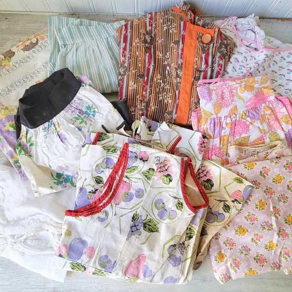 9 Vintage Half & Full Apron Lot Mod Florals Cutters AS IS