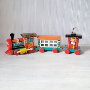 USAビンテージ　フィッシャープライス　汽車　1963年製　ハッフィー・パフィー il_300x300.6712236814_e5f9.jpg