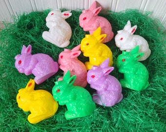 10 Vintage Hard Plastic Easter Bunny Light Covers Strand