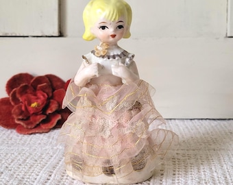 Figurka dziecięca w kształcie perfumowanych kwiatów w stylu vintage z motywem pomander – wyprodukowana w Japonii – wystrój w stylu shabby chic cottagecore